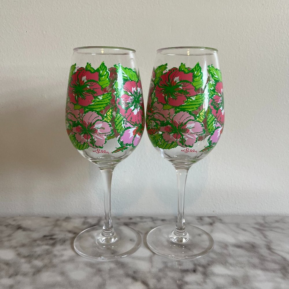 Lilly Pulitzer Big Flirt Floral Acrylic Wine Glass 16oz Pink Green Set of 2